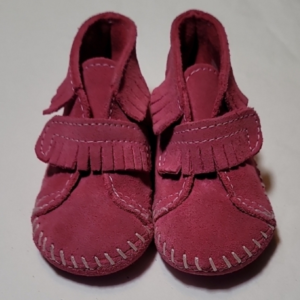 Minnetonka Pink Fringe Moccasins Soft Suede